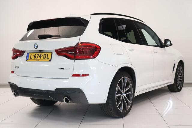BMW X3 xDrive30i High Executive | M Sport pakket | Camera | Harman Kardon | 20" Lichtmetaal | Smartphone intergratie | Elektr. Achterklep |