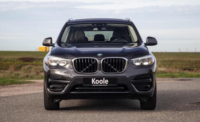 BMW X3 xDrive30e High Executive BRUIN LEER / PANORAMA DAK / AUTOMAAT / PLUG IN / CARPLAY / STOELVERWARMING