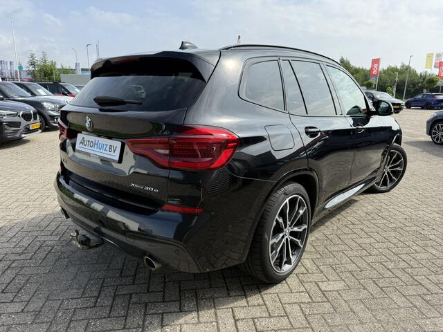 BMW X3 xDrive30e High Executive M Sport LED Panoramadak Trekhaak 20 Inch LMV Carplay Lederen interieur Achteruitrijcamera
