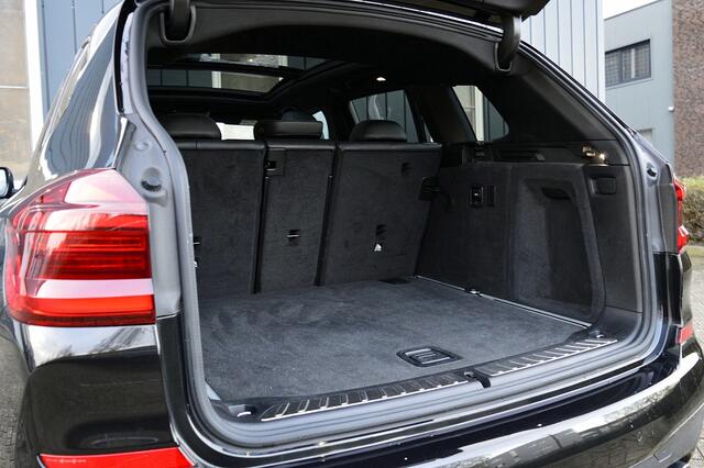 BMW X3 xDrive20i M-Sport Rijklaarprijs-Garantie Panoramadak Leder Led Trekhaak Navigatie Camera