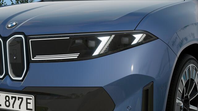 BMW X3 iX3 50 xDrive M Sport / Panoramadak / M Sportstoelen / Trekhaak / Parking Assistant Professional / Stuurverwarming / Head-Up / Harman-Kardon / Stoelverwarming