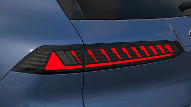 BMW X3 iX3 50 xDrive M Sport / Panoramadak / M Sportstoelen / Trekhaak / Parking Assistant Professional / Stuurverwarming / Head-Up / Harman-Kardon / Stoelverwarming