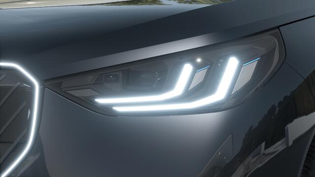 BMW X3 30e xDrive M Sport Automaat / Panoramadak / Trekhaak / Sportstoelen / Adaptieve LED / Parking Assistant Plus / Stoelventilatie / Comfort Access