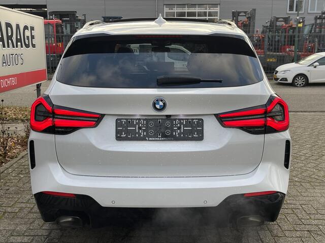 BMW X3 xDrive30e High Executive M Sport 19"/Leder/Panoramadak/Harman Kardon/Dodehoek/Sport Steering/Stoelverwarming/Sfeerverlichting/Camera/Apple Carplay & Android Auto