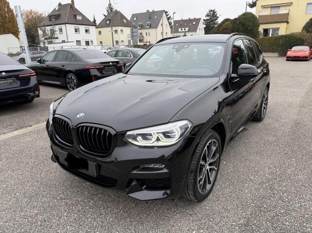 BMW X3 xDrive30e | M-Sport | HUD | Pano | Leder |