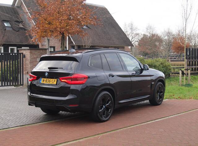 BMW X3 iX3 High Executive 80 kWh | Panoramadak | 360 Camera | Harman Kardon | Head-up Display | Sfeerverlichting |