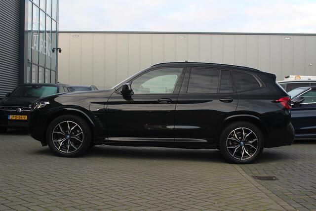 BMW X3 xDrive30e M-Sport | Panorama-dak | Leer | Elektrisch verstelbare stoelen | 360 camera | HUD| High Executive