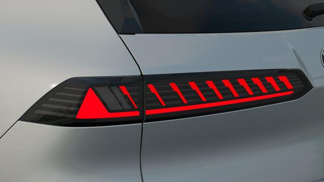 BMW X3 iX3 50 xDrive M Sport / Panoramadak / Trekhaak / M Sportstoelen / Parking Assistant Professional / Head-Up / Stuurverwarming