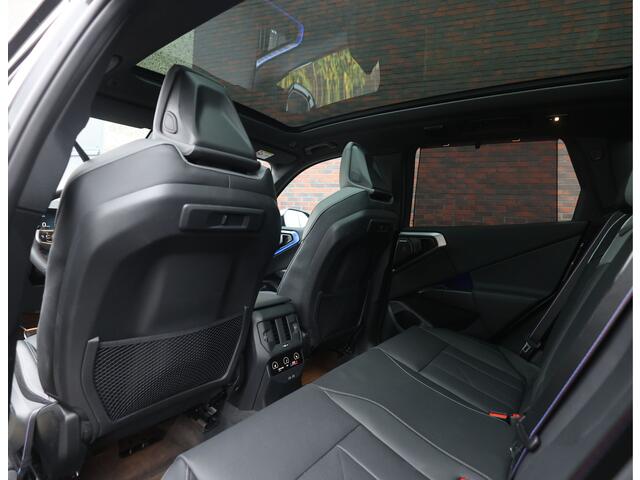 BMW X3 30e xDrive | M Sport Pro - Trekhaak - H/K - Pano