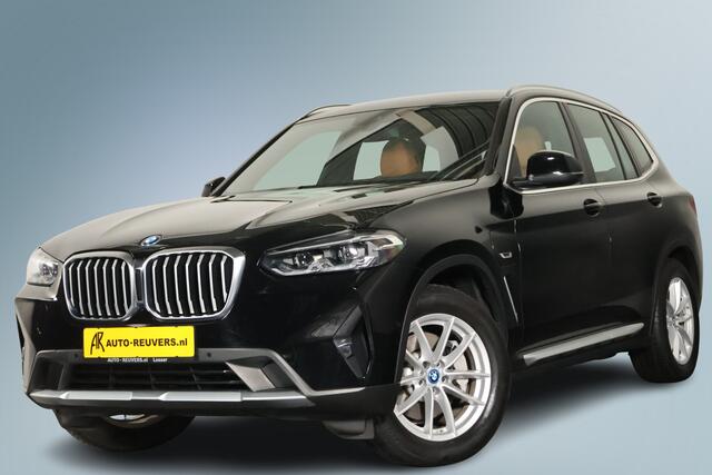 BMW X3 xDrive30e / LED / Leder / Navi / CarPlay / Cam
