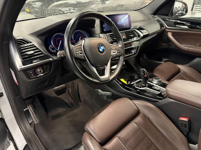 BMW X3 sDrive20i High Executive xLine Panoramadak Trekhaak Lederen interieur