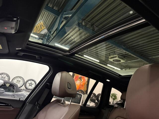 BMW X3 sDrive20i High Executive xLine Panoramadak Trekhaak Lederen interieur