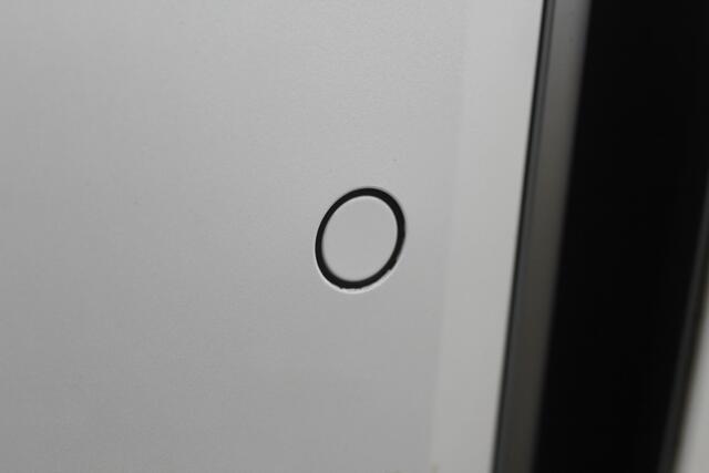 BMW X3 iX3 Executive 80 kWh | Incl. 12 maanden garantie | Panorama dak | Stoelverwarming | Navigatie | Cruise control | Climate control | DAB | Apple carplay/Andorid auto | Lichtmetalen velgen | Parkeersensoren | Achteruitrijcamera | Dodehoek detectie