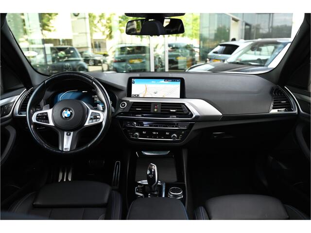 BMW X3 xDrive30e High Executive M Sport Automaat / Panoramadak / Trekhaak / Sportstoelen / LED / Head-Up / Parking Assistant Plus / Comfort Access / Stuurverwarming