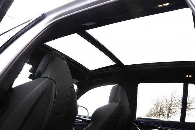 BMW X3 M40i xDrive Pano 21 inch M Stoelen 360° Laser -VOL-