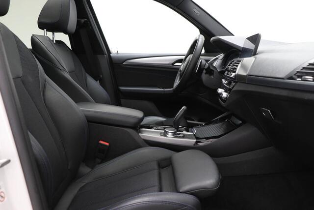 BMW X3 xDrive30i M-Sport High Executive | SAFETY PACK | PANORAMADAK | HEAD UP | CAMERA | 20"