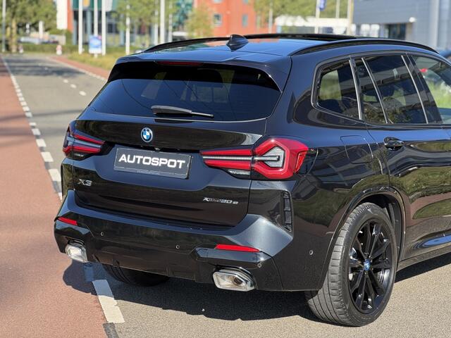 BMW X3 xDrive30e M-Sport 292 Pk Carbon Pano Camera