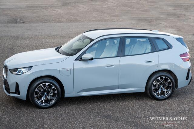 BMW X3 30e xDrive M-sport, elektr. trekh., Head-Up displ.