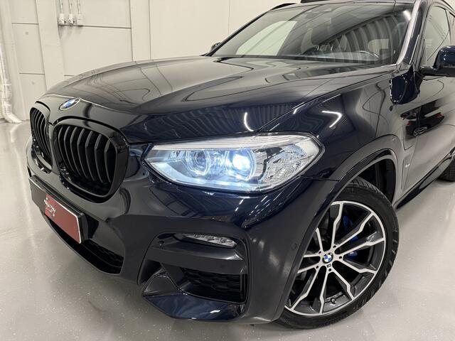BMW X3 xDrive30e M-Sport PANO/20"/SFEER/CARPLAY/CAMERA/LIVE-COCKPIT/EL.A.KLEP/SHADOW-LINE/DONKERE-HEMEL/CARBONSCHWARZ/VOLLEDIG BMW DEALER HISTORIE