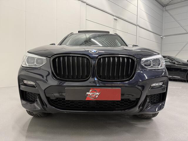 BMW X3 xDrive30e M-Sport PANO/20"/SFEER/CARPLAY/CAMERA/LIVE-COCKPIT/EL.A.KLEP/SHADOW-LINE/DONKERE-HEMEL/CARBONSCHWARZ/VOLLEDIG BMW DEALER HISTORIE