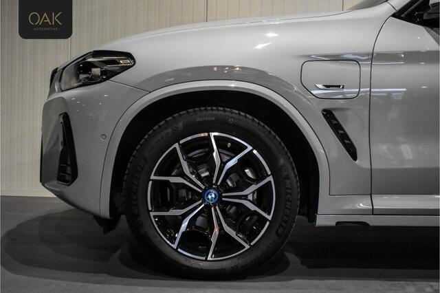 BMW X3 xDrive30e | M-Sport | Live Cockpit | Panorama | Leder | Memory | HiFi | 360 Camera | Trekhaak | 19"LM | M Brooklyn Grau