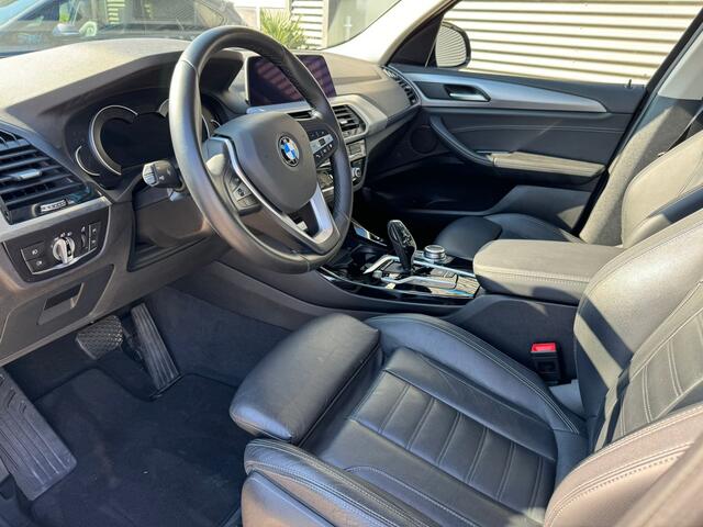 BMW X3 xDrive30e High Executive Leer Panoramadak Trekhaak Adaptieve LED 19 Inch Keyess Entry Head-Up Display Carplay Elek Stoelverstelling