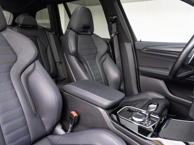 BMW X3 xDrive30e | M Sportpakket | M Sport Stoelen | Head-Up Display | Panoramadak | Stuurwielrand verwarmd | Comfort Access | Achteruitrijcamera | 21''