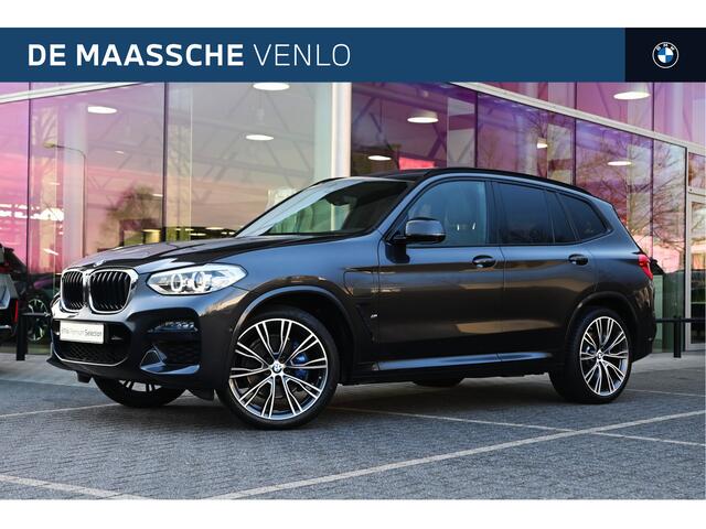 BMW X3 xDrive30e High Executive M Sport Automaat / Panoramadak / Sportstoelen / Comfort Access / LED / Parking Assistant Plus / Head-Up / Stoelverwarming / Live Cockpit Professional
