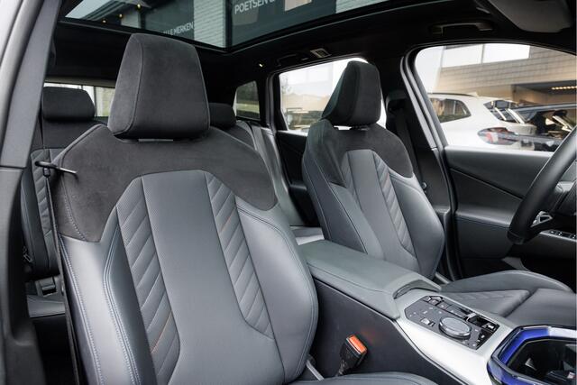 BMW X3 20 xDrive M-Sport Pano - Head Up - Iconic Glow - 360 Camera