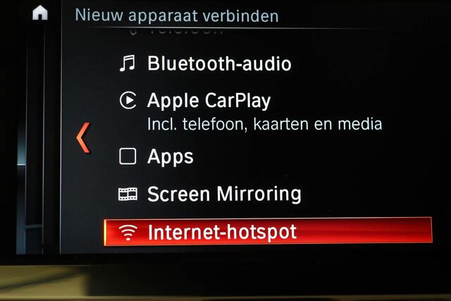 BMW X3 xDrive20i High Executive | PANORAMADAK | AUDIO MEDIA / XLINE- PACK | ACHTERBANKVERWARMING | DAB | APPLE | 20"