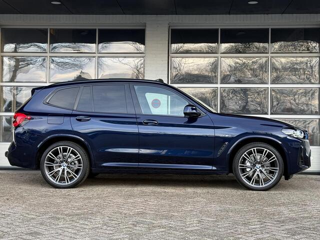 BMW X3 xDrive30e M SPORT | PANORAMA | TREKHAAK | HEAD UP | 21" LM VELGEN | SIDE ASSIST |