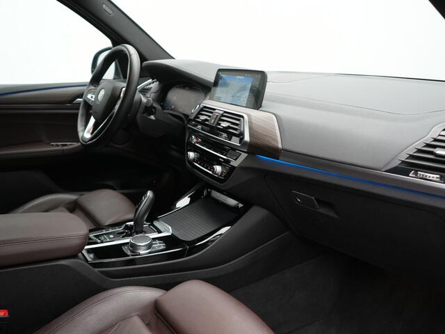 BMW X3 xDrive30e Luxury Line Plug In Hybrid 293pk Dealer O.H. PHEV | Trekhaak Af Fabriek | Camera | Adaptief Onderstel | Lederen Sportstoelen Memory & Verwarmd | Hifi Sound | Sfeerverlichting | Blis | Apple Carplay | Keyless | Navigatie | DAB |
