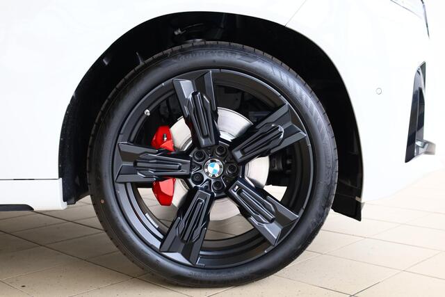 BMW X3 30e xDrive M Sportpakket Pro | Professional Pack | Premium Pack | Trekhaak | Iconic Glow