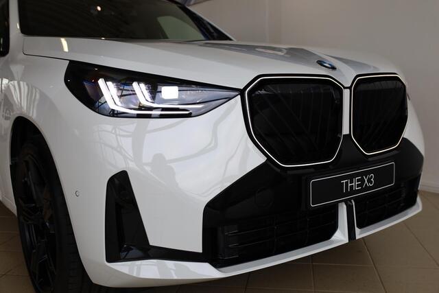 BMW X3 30e xDrive M Sportpakket Pro | Professional Pack | Premium Pack | Trekhaak | Iconic Glow