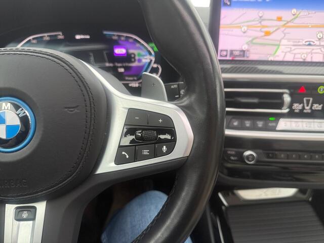 BMW X3 xDrive30e M Sport High Executive | Automaat | Panorama Dak | Head Up Display | Stoel/Stuur Verwarming | 360* Camera | Apple Carplay/Android Auto | DAB |