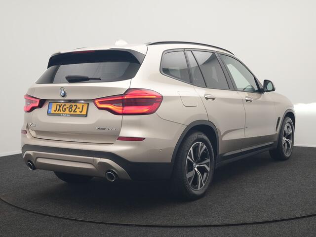 BMW X3 xDrive30e High Executive Plug In Hybrid 293pk PHEV | Panodak | Head Up | Camera | Lederen Sportstoelen & Stuur Verwarmd | Sfeerverlichting | Adaptive LED | Hifi Audio | Blis | Keyless | Navigatie | DAB |
