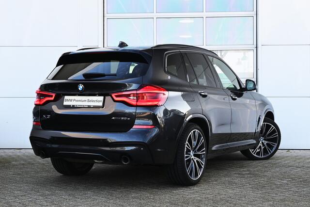 BMW X3 xDrive30e High Executive M Sport Automaat / Trekhaak / Panoramadak / Sportstoelen / Comfort Access / Head-Up / Adaptieve LED / Parking Assistant Plus