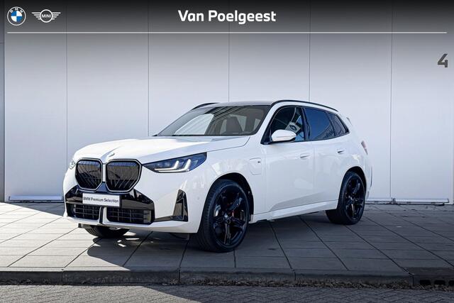 BMW X3 30e xDrive M-Sport / Trekhaak / Glazen dak / Driving Assistant Plus / 22 inch / Stoelventilatie / Harman Kardon Audio / Head Up Display