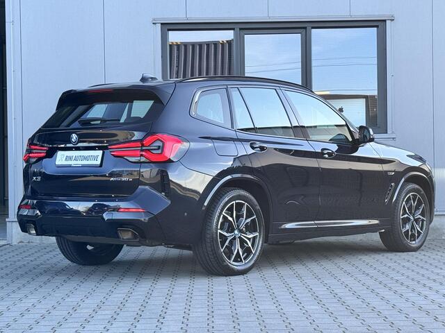 BMW X3 xDrive30e High Executive 292 PK | M sport | Groot navi scherm | Alarm | Carbon zwart | Camera
