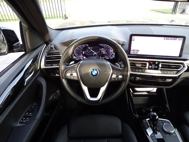 BMW X3 xDrive30e High Exe Elek-Trekhaak LED HiFi Live Cockpit Pro. Driving Ass. Sportstoelen HiFi 19'' LM Velgen