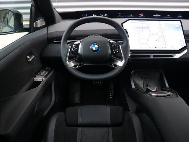 BMW X3 iX3 50 xDrive | M Sportpakket Pro | Innovation Pack | Head-Up | Harman Kardon | Trekhaak | Driving Assistant Plus | Parking Assistant Prof. | 22'' LMV