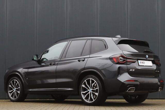 BMW X3 xDrive30e M Sport Pano M Stoelen Harman-Kardon