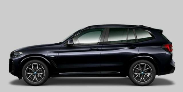 BMW X3 xDrive30e M Sport - Panoramadak - Comfort Access - Getinte/geluiddempende ruiten - Elektrisch verwarmde/verstelbare stoelen - Parking Assistant - Hifi - Zonneschermen achter - Sportstoelen -