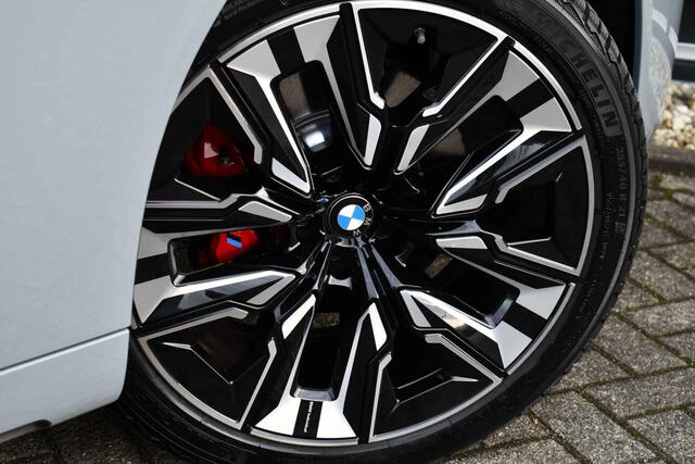 BMW X3 30e xDrive M-Sport Trekhaak ACC HUD 360 21inch