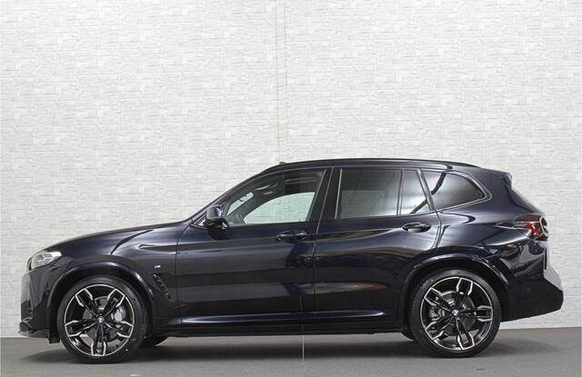 BMW X3 iX3 M-Sport 80 kWh | Panorama | Leder | 99% SOH | ACC | Trekhaak | Memory | Camera | 3-Zone Clima | Carplay | Getint Glas | Black-Optic | Stoelverwarming | Draadloos Laden | Bovag Garantie |