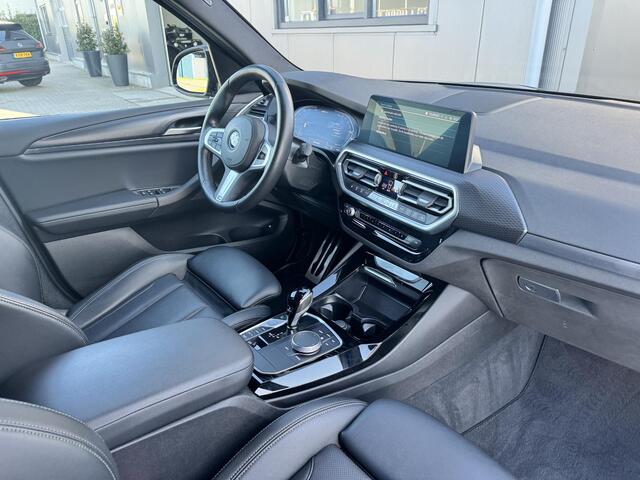 BMW X3 xDrive30e M sport | 292 PK | Trekhaak | Black optic | Leder | digital cockpit | Camera