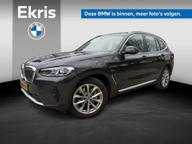 BMW X3 xDrive30e High Executive | 19 inch LM V-spaak | Glazen panoramadak | HiFi System | Driving Assistant
