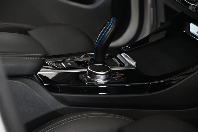 BMW X3 iX3 High Executive 80 kWh 1e eig / dealer onderhouden /