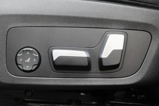 BMW X3 xDrive30e High Executive M-pakket Laser, Panoramadak, Leer, 360° Camera, Apple CarPlay, Head-Up, 20''