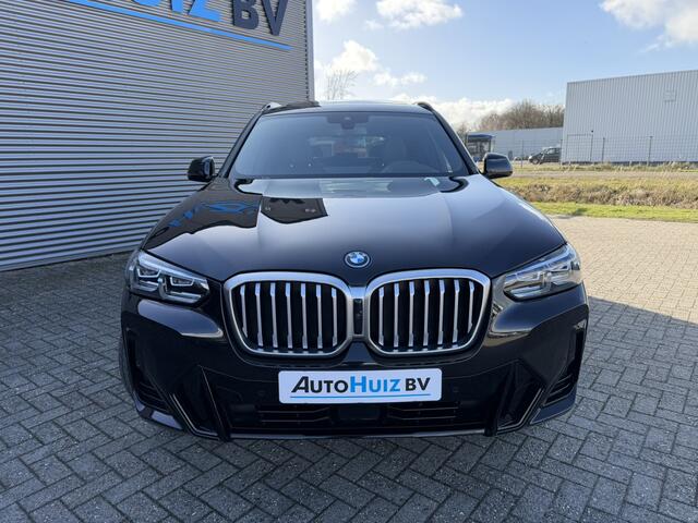 BMW X3 xDrive30e High Executive M Sport Panoramadak 19 Inch LED Keyless Entry Elek. Stoelverstelling ACC Head-Up Display